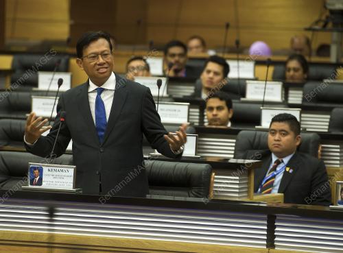 KL19_10082016_PARLIMEN