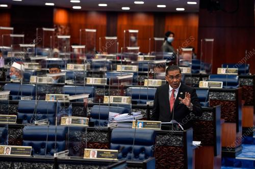 DATUK TAKIYUDDIN HASSAN