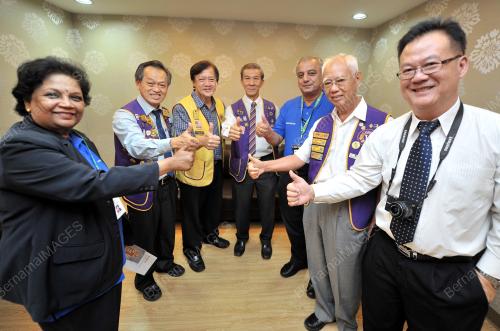 KL19_10102013_LIONS_CLUB