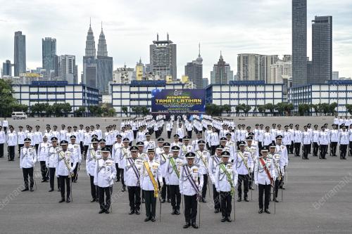 DATUK SERI MOHD KHALID ISMAIL