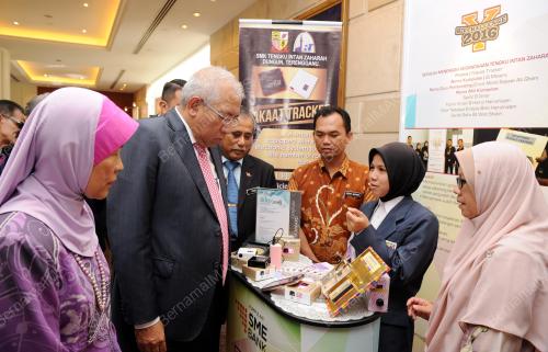 KL19_10112016_MAHDZIR_Y-BIZ_CHALLENGE