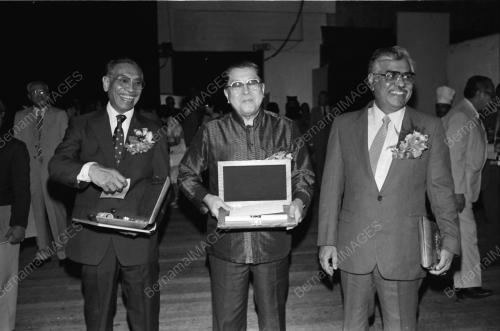 ANUGERAH_TUN_RAZAK