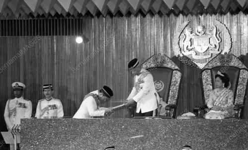 KL19_11032015_AGONG_RASMI