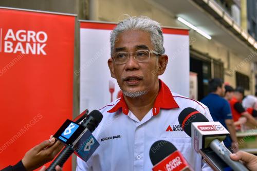 DATUK TENGKU AHMAD BADLI SHAH RAJA HUSSIN