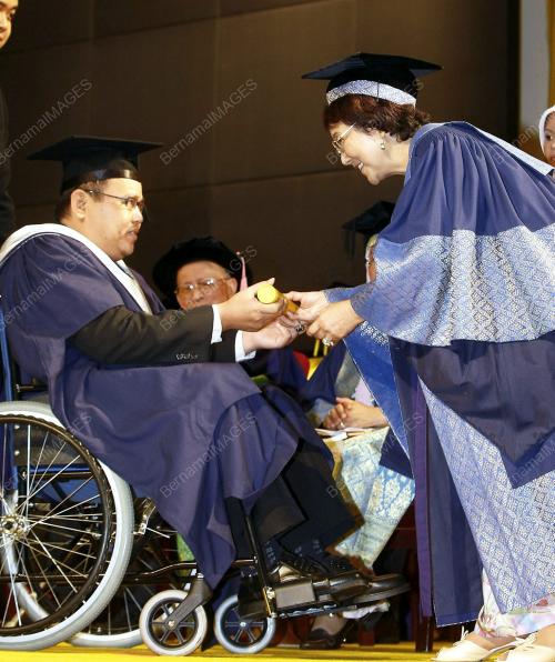 KONVOKESYEN UNIVERSITI MALAYA 2009