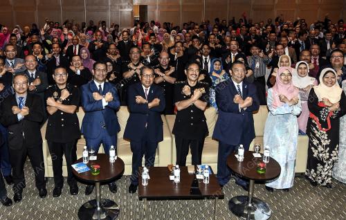 KL19_11122017_IKRAR_BN201712103811
