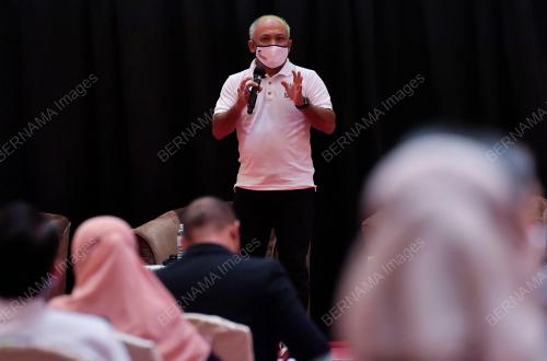 DATUK M NOOR AZMAN TAIB