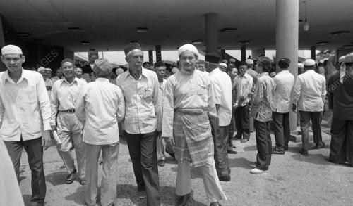 KL19_12012015_MUKTAMAR_PAS