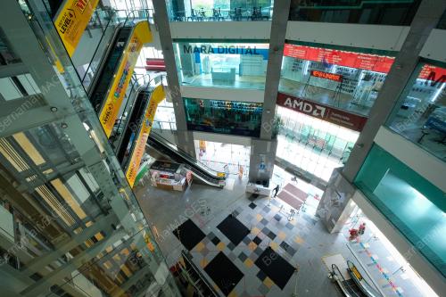 PREMIS PERNIAGAAN LENGANG