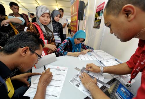 KL19_12052012_KARNIVAL_UMNO