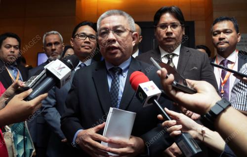 DATUK SERI DR ADHAM BABA