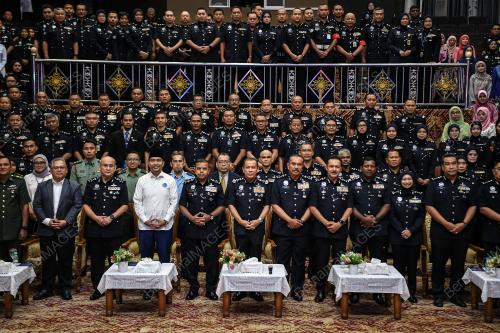 DATUK SERI MOHD KHALID ISMAIL