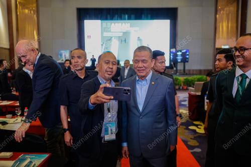 DATUK SERI FADILLAH YUSOF
