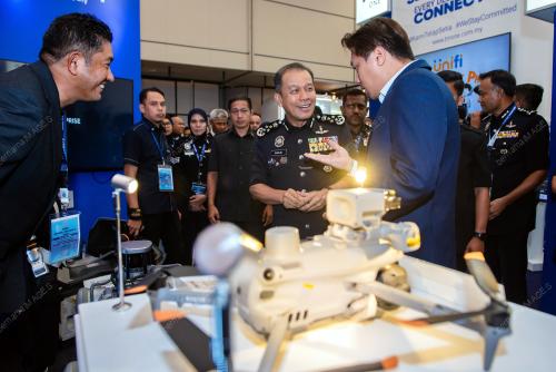 DATUK SERI MOHD KHALID MOHD ISMAIL