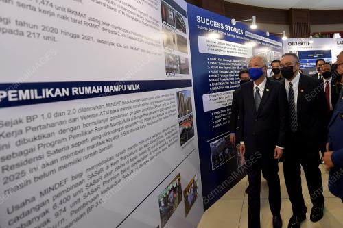 DATUK SERI ISMAIL SABRI YAAKOB