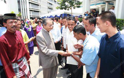 TUN DR MAHATHIR MOHAMAD