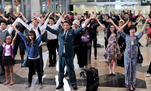 KL19_14012012_MAS_FLASH_MOB