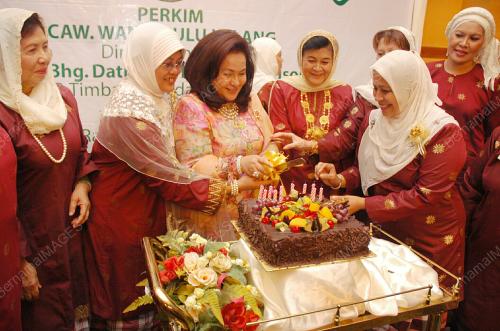 ROSMAH MANSOR