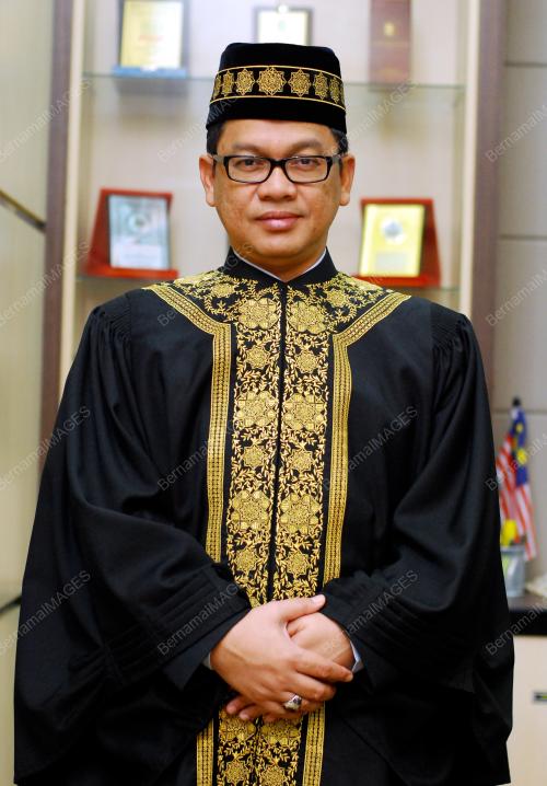 KL19_15042001_HAKIM