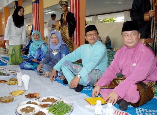 RAJA NONG CHIK RAJA ZAINAL ABIDIN