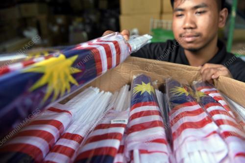 KL19_15082018_BENDERA