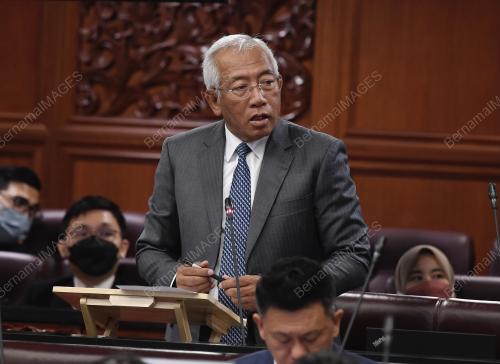 DATUK SERI MAHDZIR KHALID