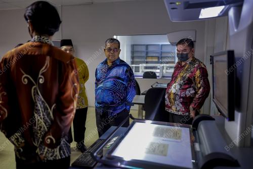 DATUK AARON AGO DAGANG