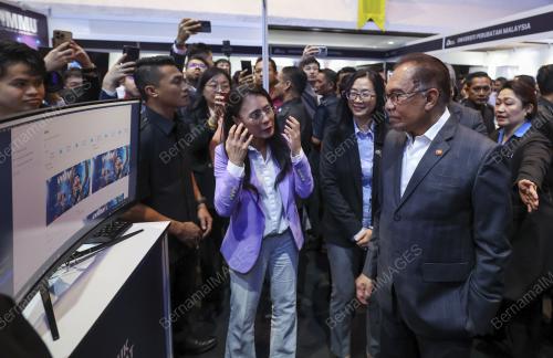 DATUK SERI ANWAR IBRAHIM