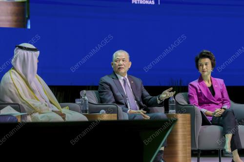 DATUK SERI FADILLAH YUSOF