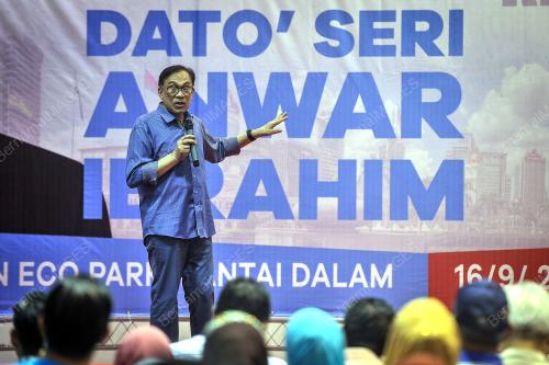 KL19_16092018_ANWAR_BN201809138007