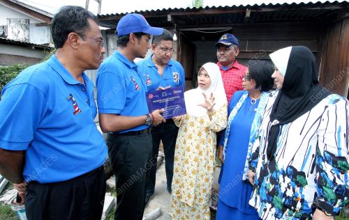 KHAIRY JAMALUDDIN