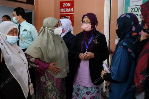 DR ZALIHA MUSTAFA