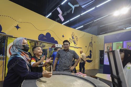 TINJAUAN CUTI SEKOLAH