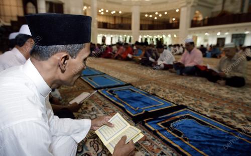 JAMIL KHIR BAHAROM