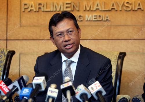 AHMAD SHABERY CHEEK