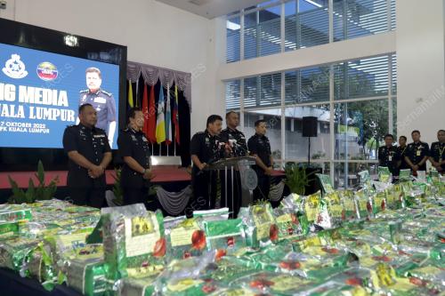 DATUK AZMI ABU KASSIM