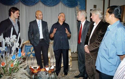MOHD NAJIB TUN ABDUL RAZAK