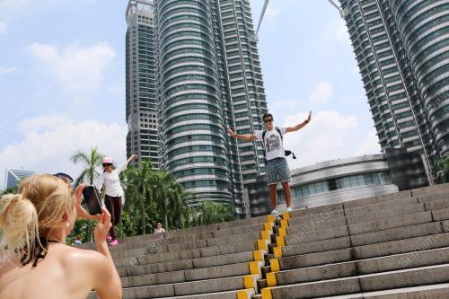 KL19_18012016_TOURIST