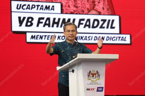 AHMAD FAHMI MOHAMED FADZIL