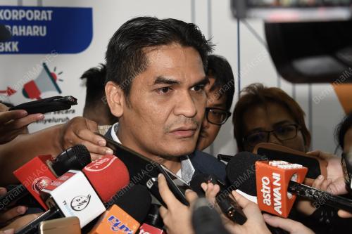 DR MOHD RADZI MD JIDIN