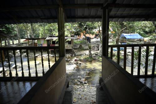 PERINTAH KAWALAN PERGERAKAN BERSYARAT (PKPB)
