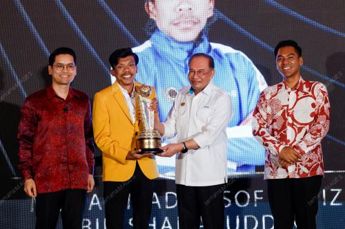 DATUK SERI ANWAR IBRAHIM
