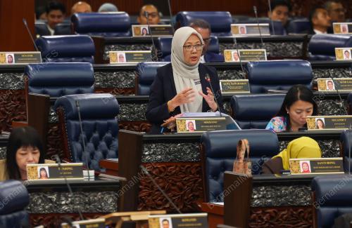 DR ZALIHA MUSTAFA