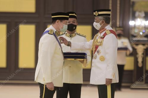 AL-SULTAN ABDULLAH RI'AYATUDDIN AL-MUSTAFA BILLAH SHAH 