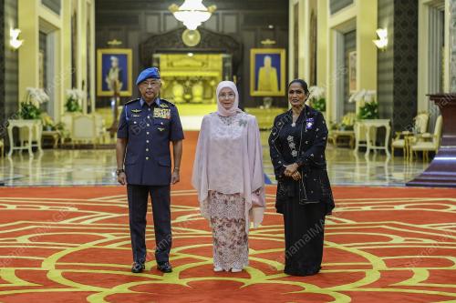 AL-SULTAN ABDULLAH RI'AYATUDDIN AL-MUSTAFA BILLAH SHAH