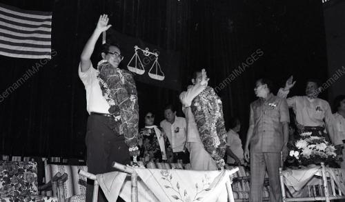 DR. MAHATHIR MOHAMAD