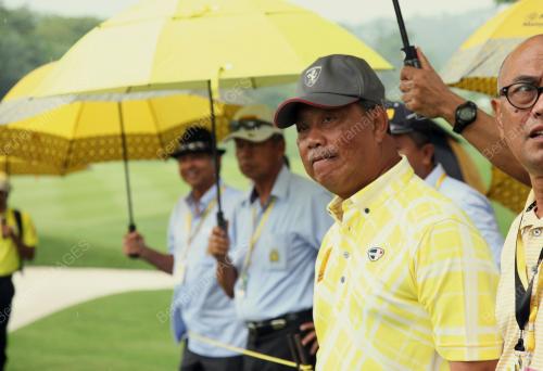 KL19_20042014_GOLF
