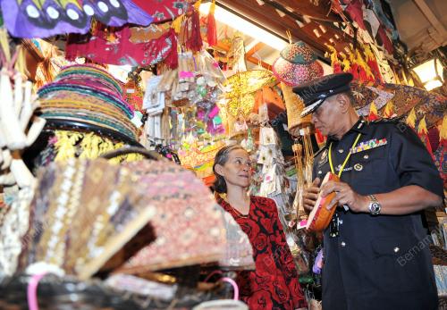 KL19_20092012_POLIS