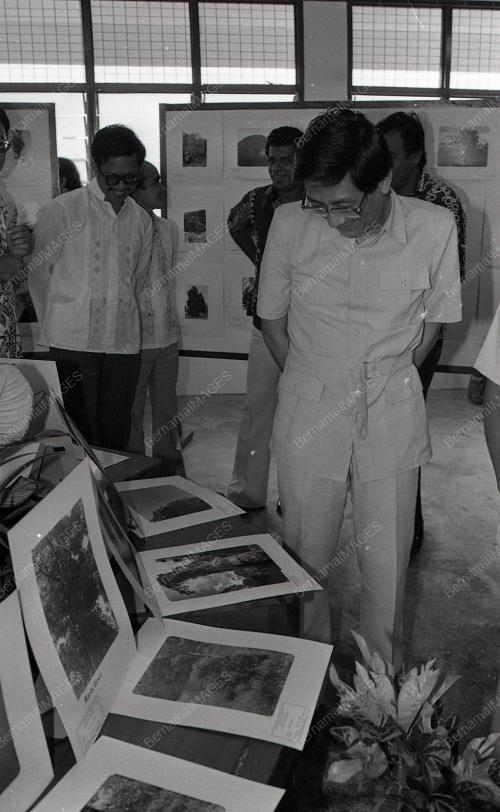 HARI PERHUTANAN DUNIA
