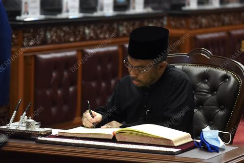 DATUK DR AZHAR AHMAD
